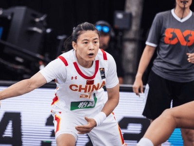 江南体育-罗马尼亚女篮队员迎接国际比赛