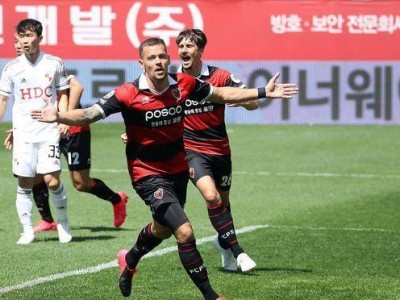 江南体育-PSG主场大胜巴黎FC，占据积分榜首位
