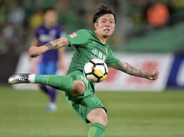 国安vs恒大惊悚对决张稀哲绝杀绝杀助球队取得胜利