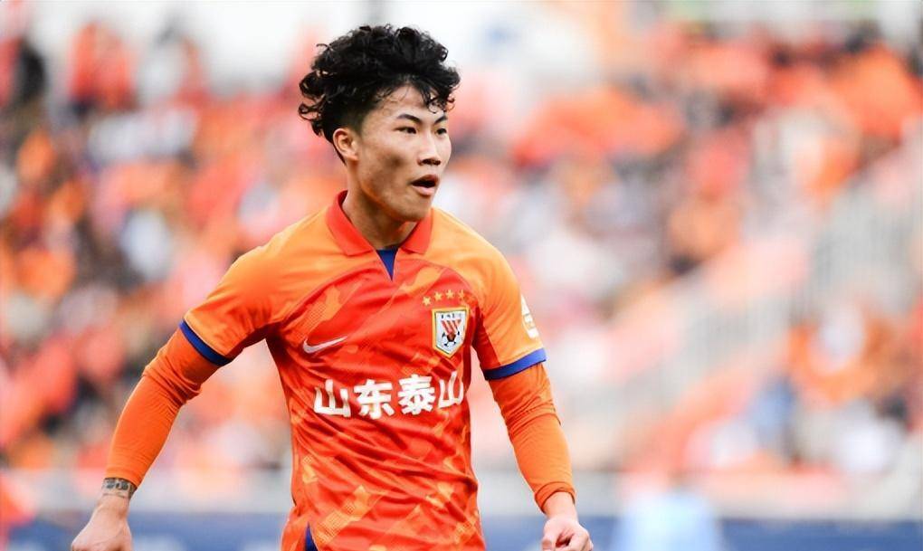 山东鲁能队获胜后士气大涨，备战下一场比赛